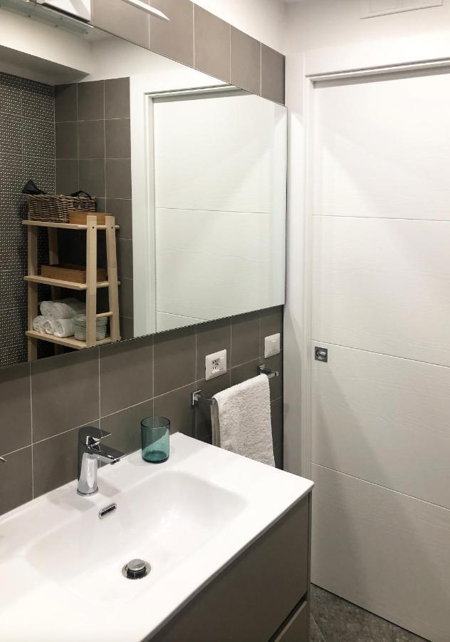 Lily Apartment Napoli ภายนอก รูปภาพ